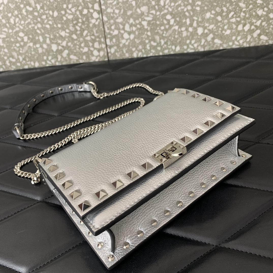 Valentino Garavani Rockstud Small Shoulder Bag in Silver Grainy Calfskin